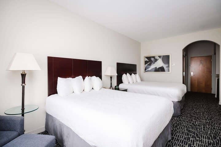 Room 5 of 25